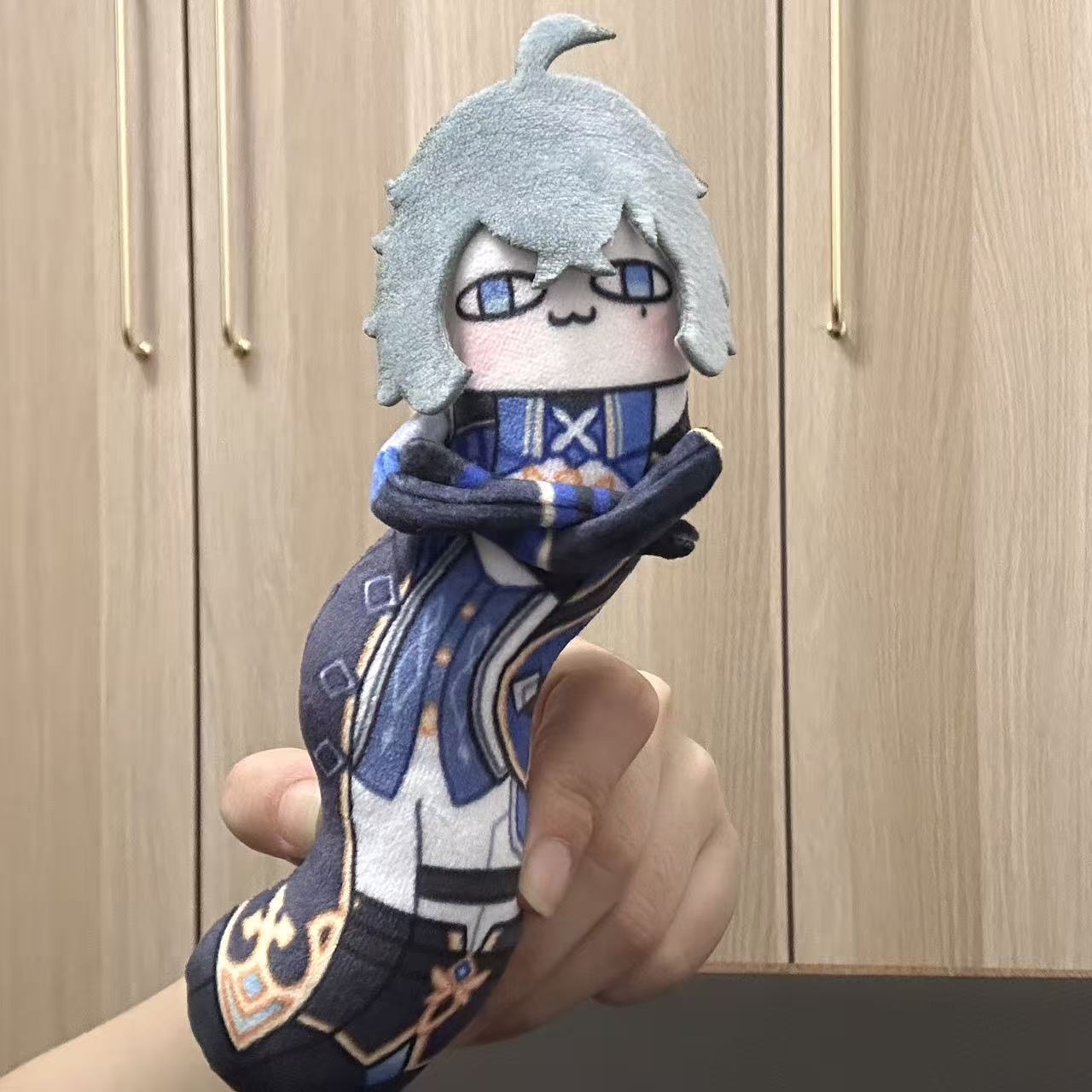 18cm Funny Genshin Impact Lohe - Cosplay Plushie Prop recension och pris