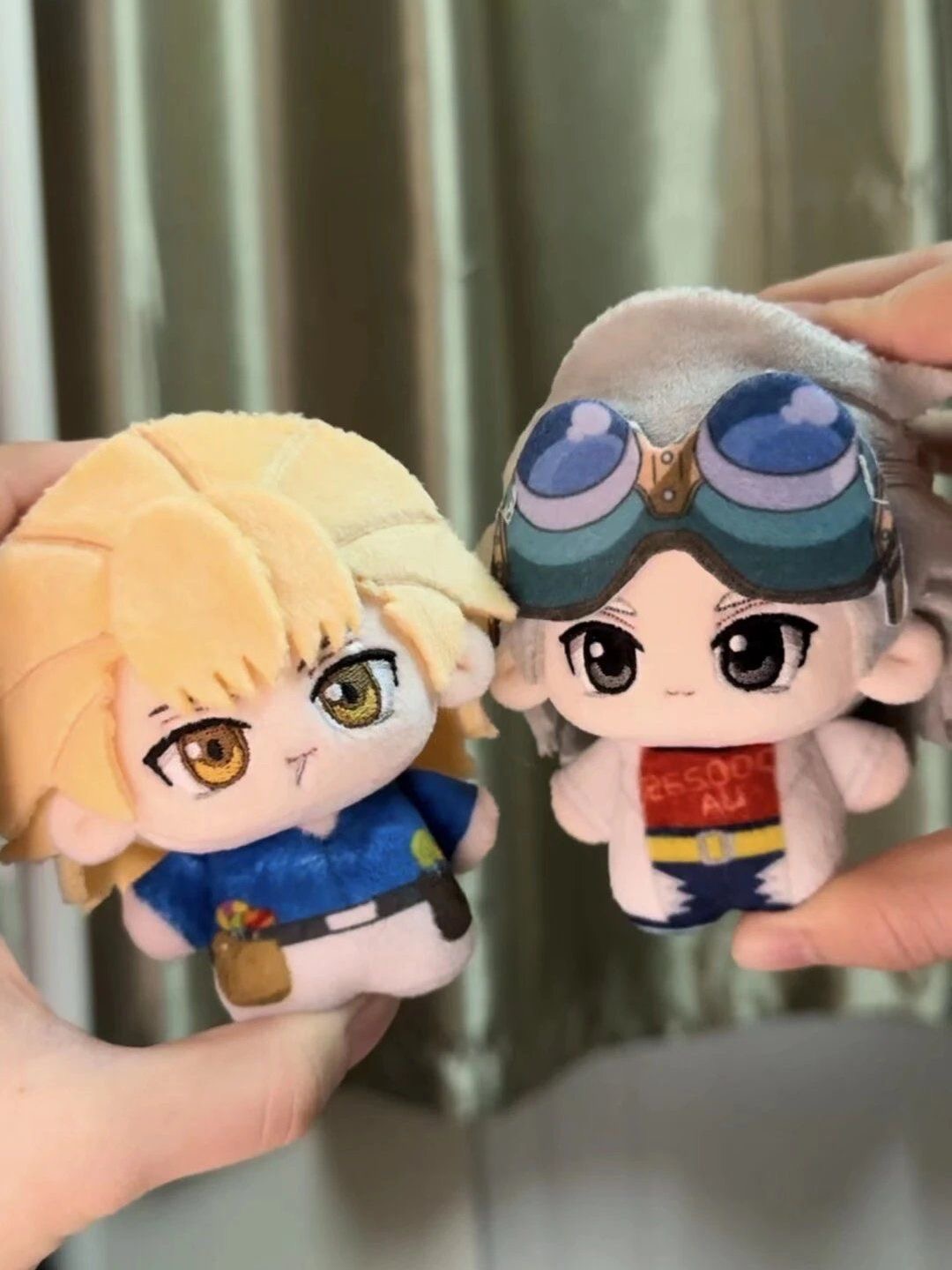 10cm Anime Stanley Snyder Xeno - Cosplay Plushie Prop recension och pris